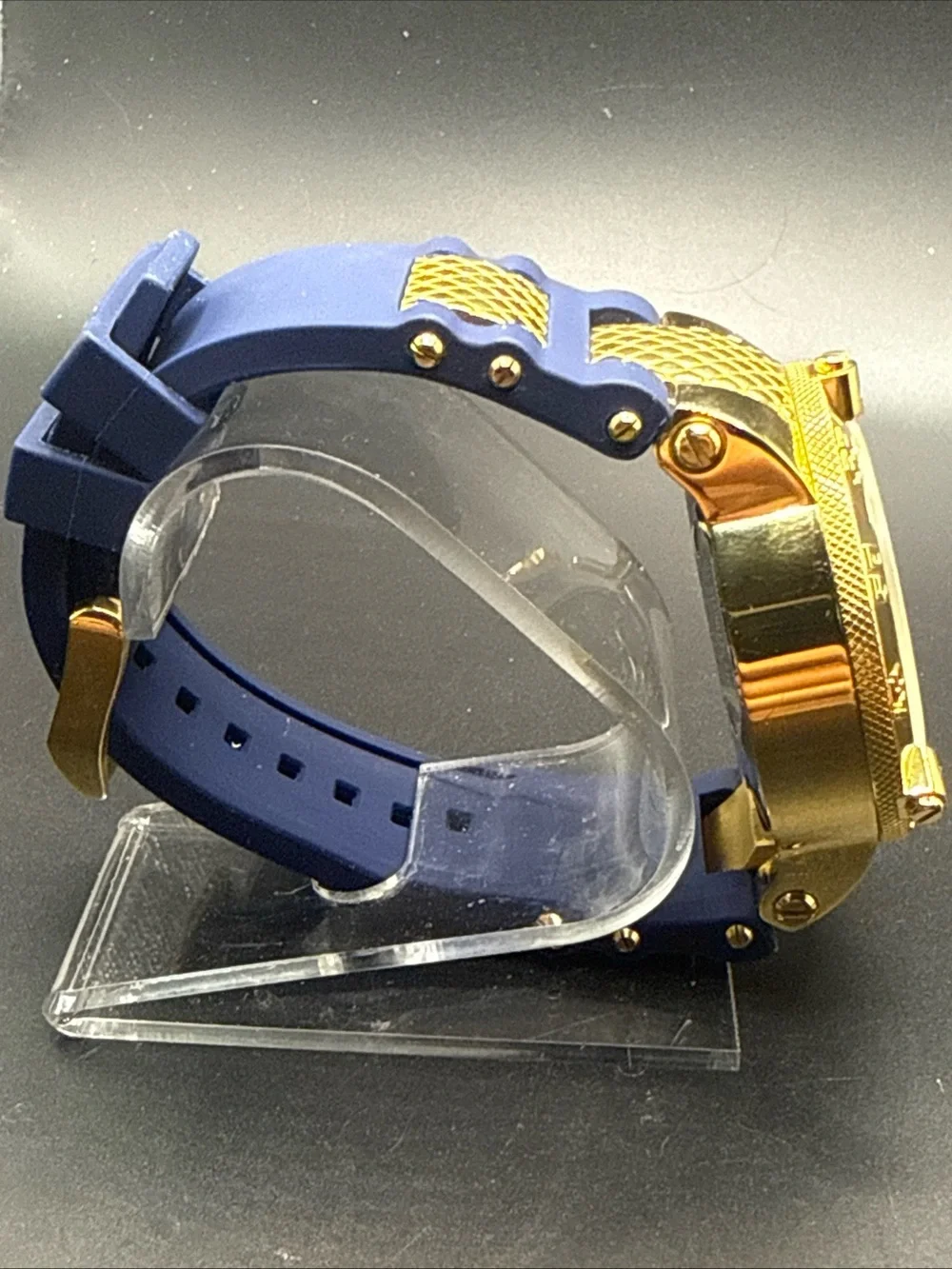 Invicta watch model 19832 the Subaqua Noma III model Swiss Made Blue Gold